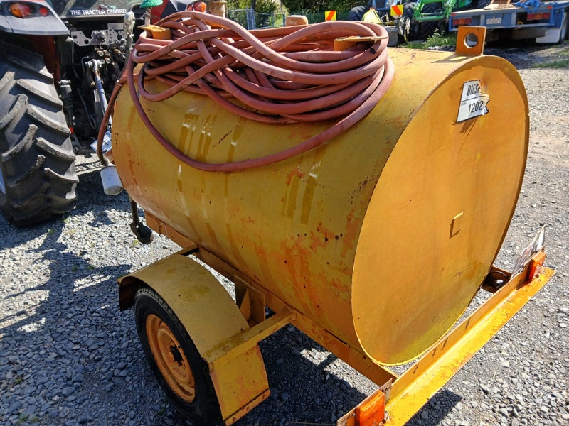 Diesel Tanker Trailer 1300L Carousel 2