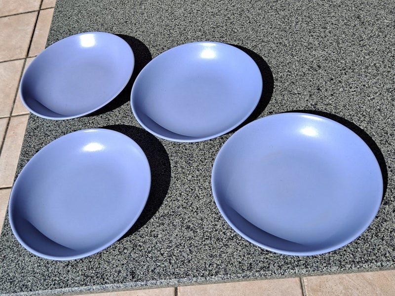 Crown Lynn, Dorothy Thorpe bowl x 4 Carousel 4