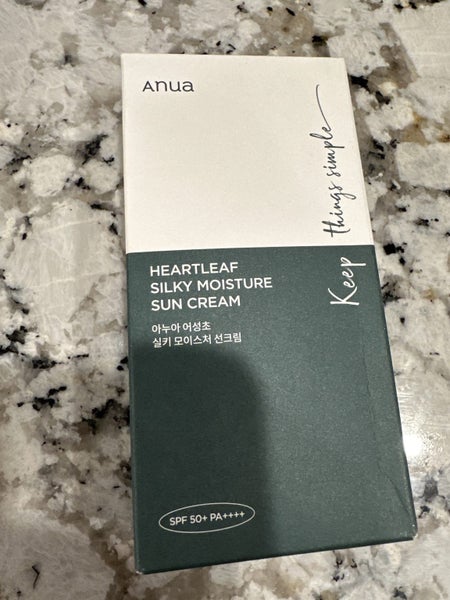 Anya Heartleaf Silky Moisture Sun Cream SPF50+ Carousel 1