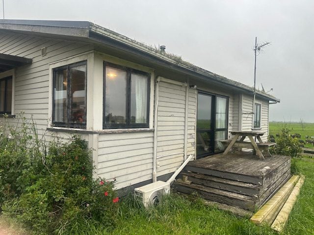 Old farm house for removal Carousel 12