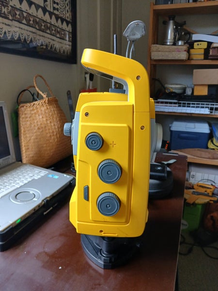 Trimble Theodolite GPS Carousel 1