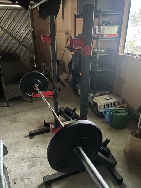 Gorilla Squat Rack 3.0 with plates Carousel 2