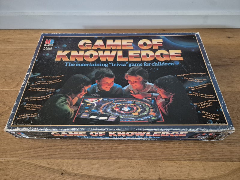 vintage "Game of Knowledge" board game - COMPLETE SET Carousel 1