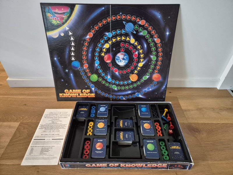 vintage "Game of Knowledge" board game - COMPLETE SET Carousel 2