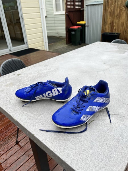 Kids adidas rugby boots size US3 Carousel 1