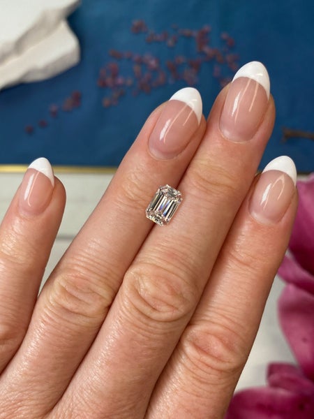 2.00ct Emerald Cut Diamond (Lab Grown) D Colour VS1 Clarity Carousel 2