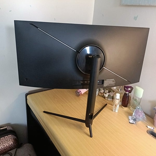 Kogan Infinity 30" curved Ultrawide Gaming Monitor Carousel 2