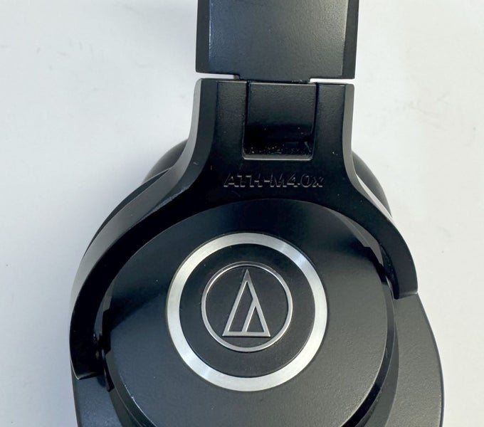 Audio Technica ATHM40X Headphones Carousel 2