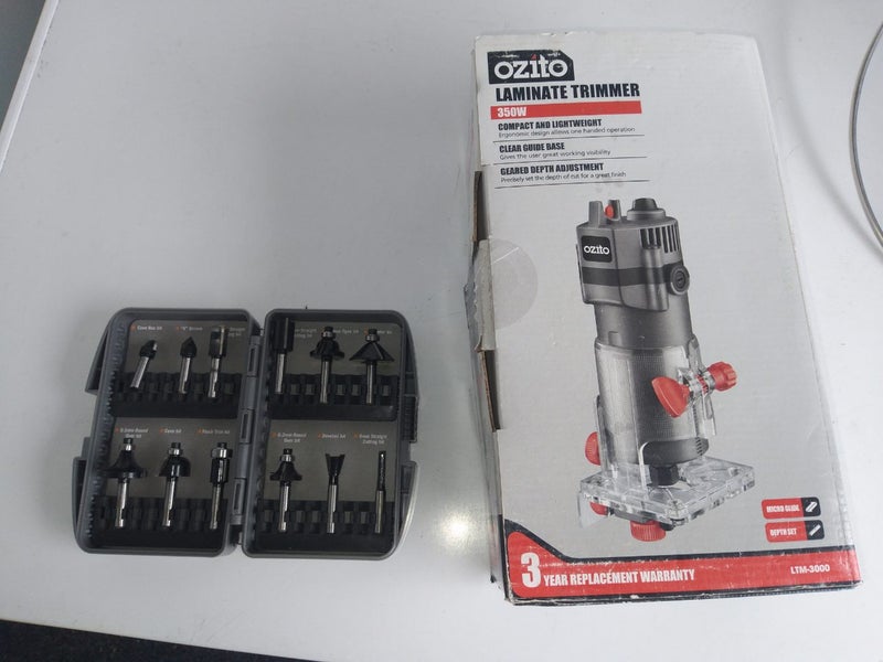 Trim router Ozito and Craftright Bits Carousel 1