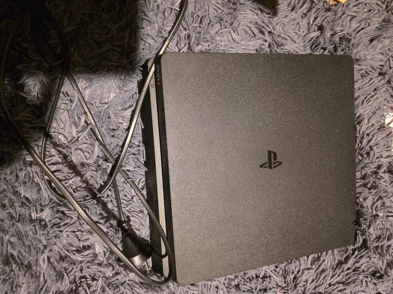 PS4 Slim 500GB Ultimate Bundle - 2 Controllers - 19 Games incl. RDR2 & Witcher 3 Carousel 1