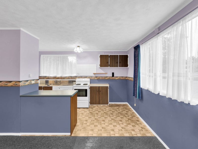 Image 2 of 23
