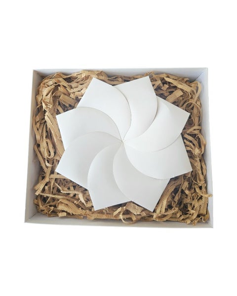 Baby Shower Gift - Rauwhenua Placenta Kit Carousel 1