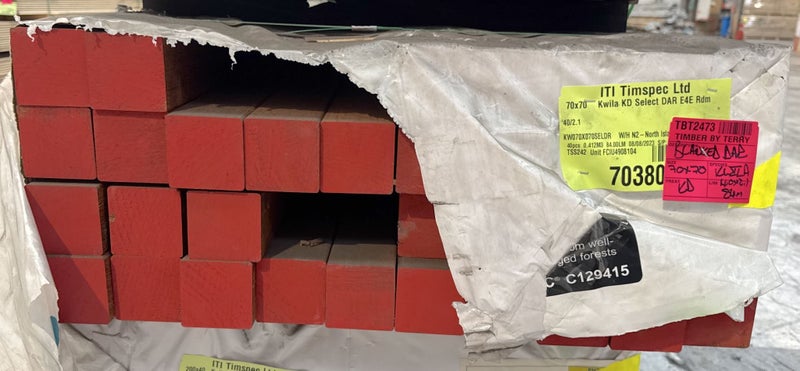 KWILA, POSTS, 70 x 70mm, KILN DRIED, ETHICALLY SOURCED - 73.5m - TBT2473 Carousel 2