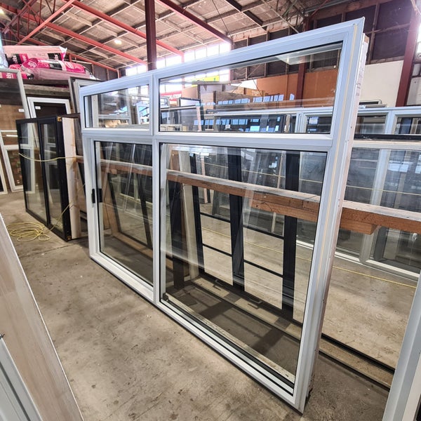 Recycled Single Glazed Aluminium Sliding Window 2300 x 1550 #4788 Carousel 1