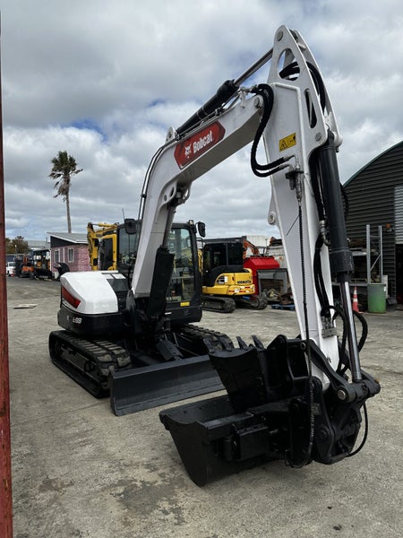 Bobcat E88R2 Carousel 2