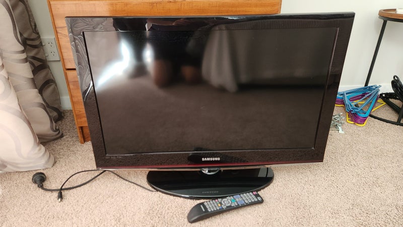 Samsung Television Carousel 1