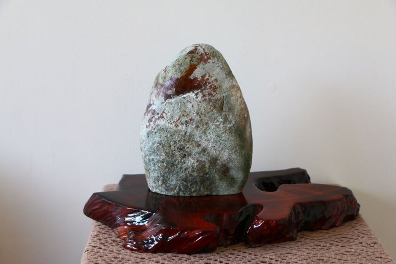 New Zealand greenstone display piece touchstone on stand Kokopu pounamu Carousel 1