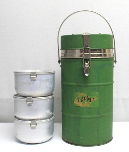 VINTAGE THERMOS FOOD FLASK – FANTASTIC FOR THAT VINTAGE THEME! Carousel 2