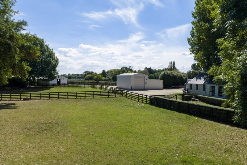 Image 2 of 38