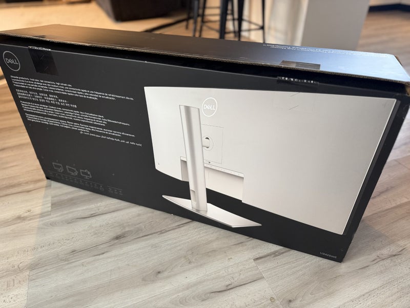 Dell U3425WE UltraSharp Ultrawide 34" Curved Thunderbolt Monitor Carousel 2