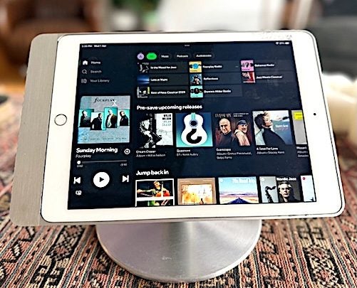 BASALT Eve Plus Air 9.1 iPad elegant aluminium coffee table holder Carousel 2