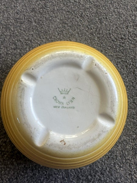 Crown Lynn beehive bowls Carousel 7