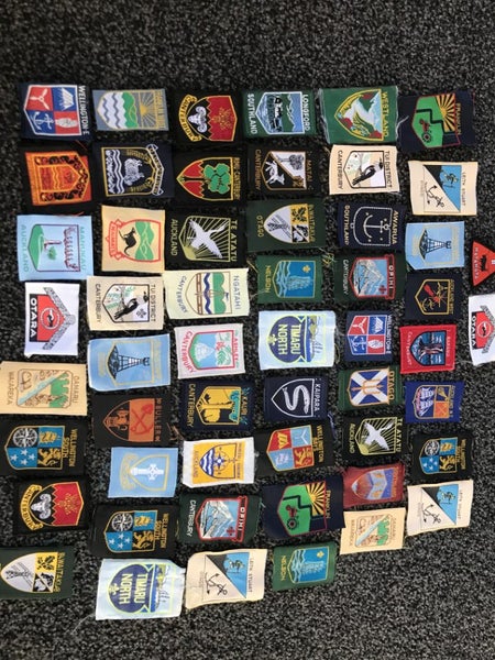 Scouting Badges Collection NEW 52 Carousel 1