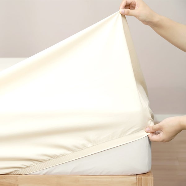 Renee Taylor 400 Thread Count Egyptian Cotton Standard Pillow Pair Vanilla Carousel 2