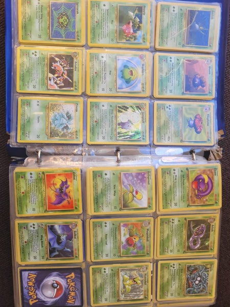 Pokémon Card Collection Carousel 20