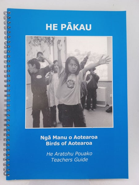 He Pakau, Nga Manu o Aotearoa (Birds of Aotearoa), He Aratohu Pouako (Teacher... Carousel 1