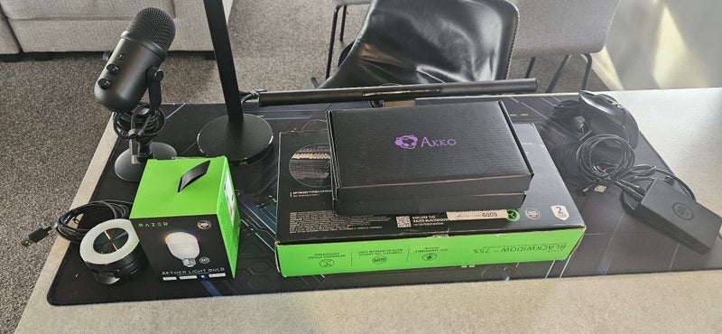 Full Razer setup Carousel 1