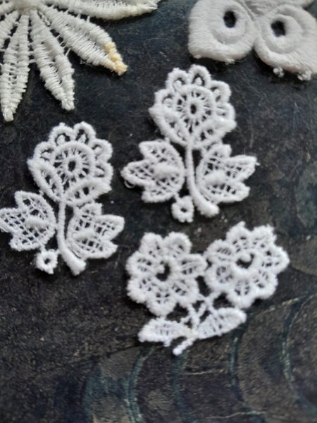 GENUINE VINTAGE COTTON EMBELISHMENTS Carousel 1