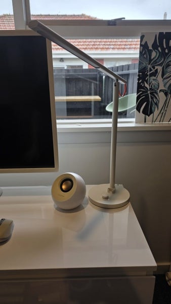 AOC 32 inch monitor Carousel 3