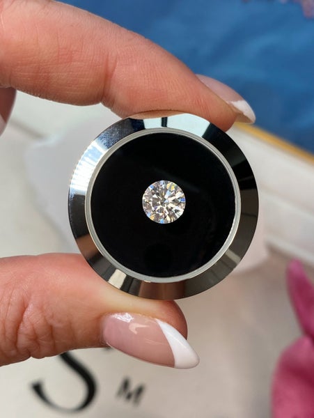 1.50ct Round Brilliant Diamond (Lab Grown) E Colour VS1 Clarity Carousel 1