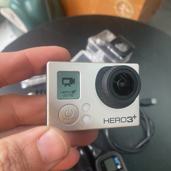 GoPro hero 3+ black with accessories go pro Carousel 2