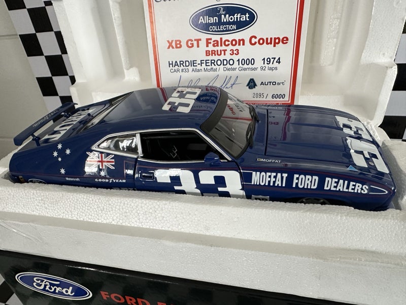 1:18 1974 Hardie-Ferodo 1000 XB-GT Falcon Coupe BRUTT 33 Carousel 2