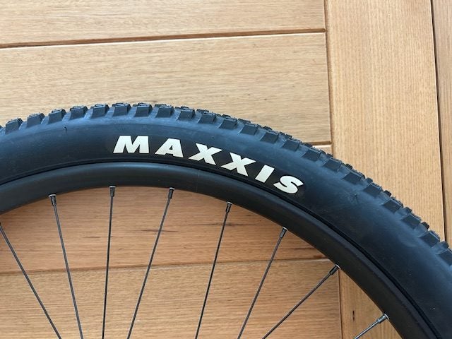 2 x Bike Wheels with Maxxis Tyres Carousel 2