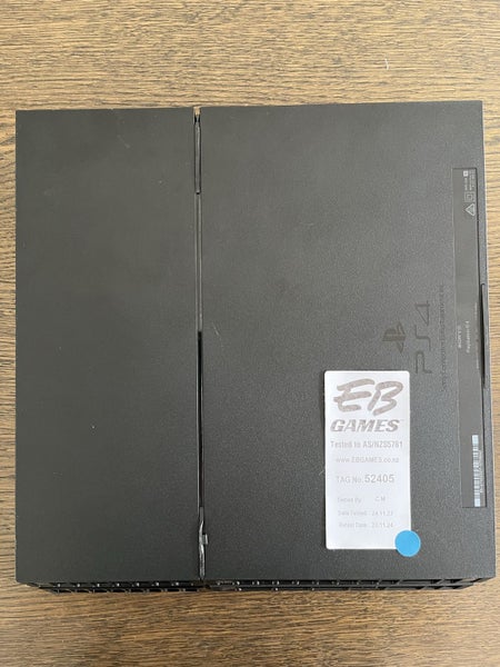 Sony PS4 Console 500GB With 2 Controllers- Black (Very Good Pre-Owned) Carousel 2