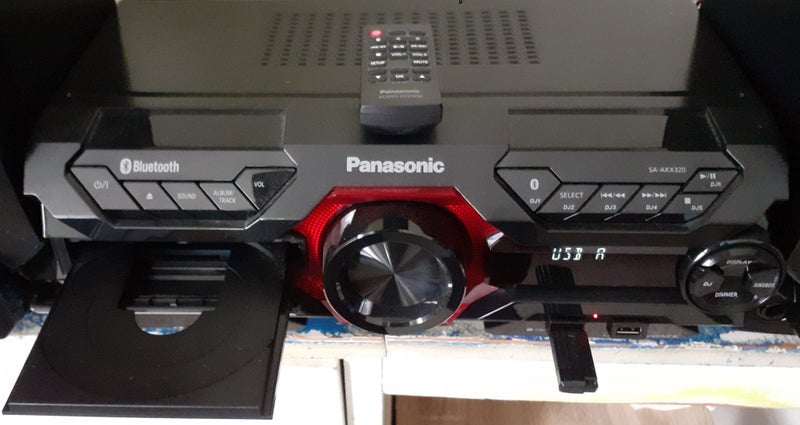 Panasonic CD Stereo System SC-AKX320 Carousel 1