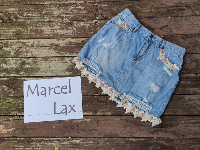 Marcel Lax Upcycled Distressed Denim Mini Skirt with Lace Trim – Size 12
