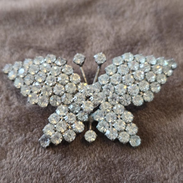 Vintage diamante butterfly brooch Carousel 1