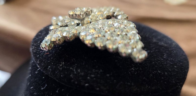 Vintage diamante butterfly brooch Carousel 6