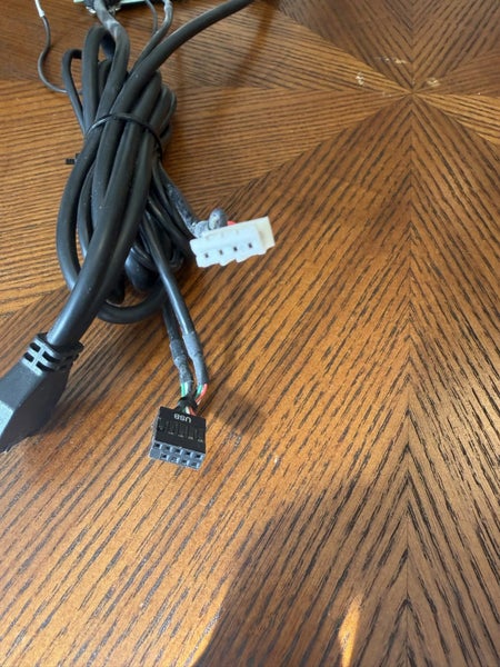 USB/audio I/O board with cables ($1 Reserve) Carousel 3