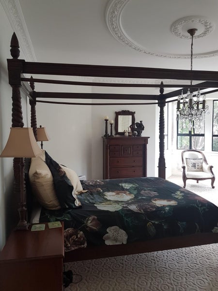 Queen Duvet Cover Set Carousel 2