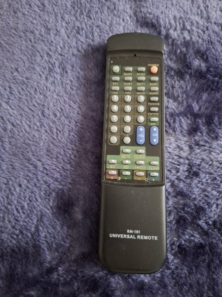 Chunghop RM-101 Universal Remote Control Carousel 1