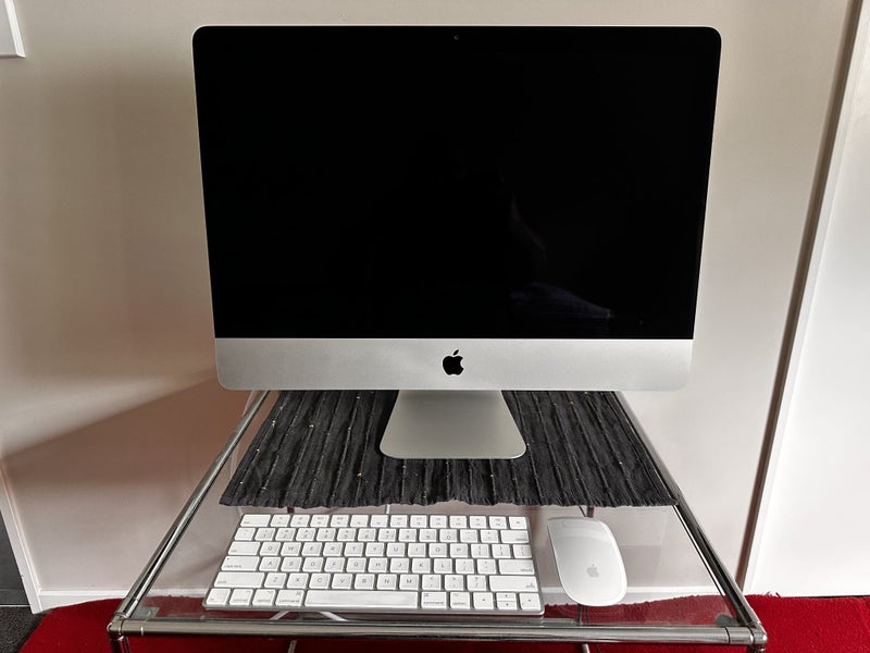 iMac Retina 4K, 21.5-inch, 2019 Carousel 1
