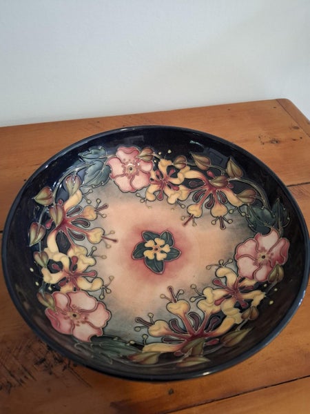 Moorcroft bowl Carousel 1