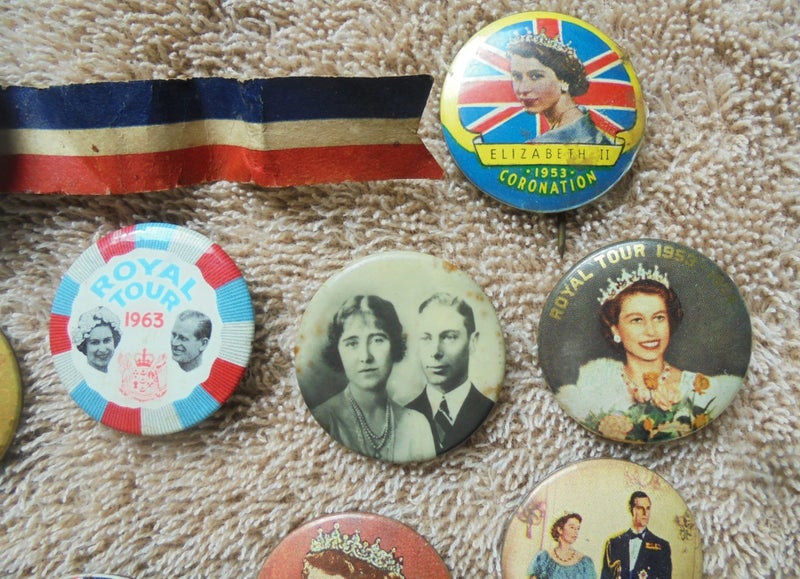 Collection of (NZ) 'ROYALTY BADGES' (incl. WWII) Carousel 5