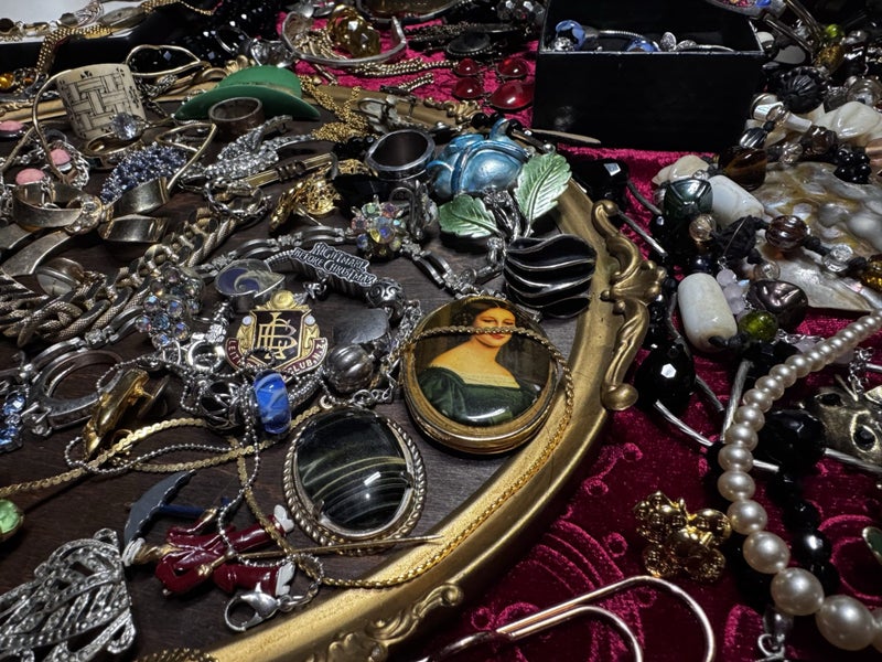 Estate Sale .. Bulk Jewellery Collection Carousel 2