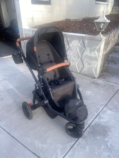 Edwards and Co Baby Stroller Carousel 2